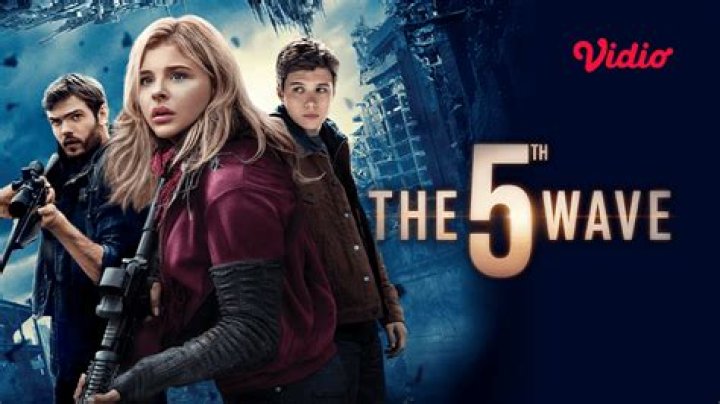 'The 5th Wave' Isn't On Netflix, But You Can Stream These 7 Epic Movies Instead