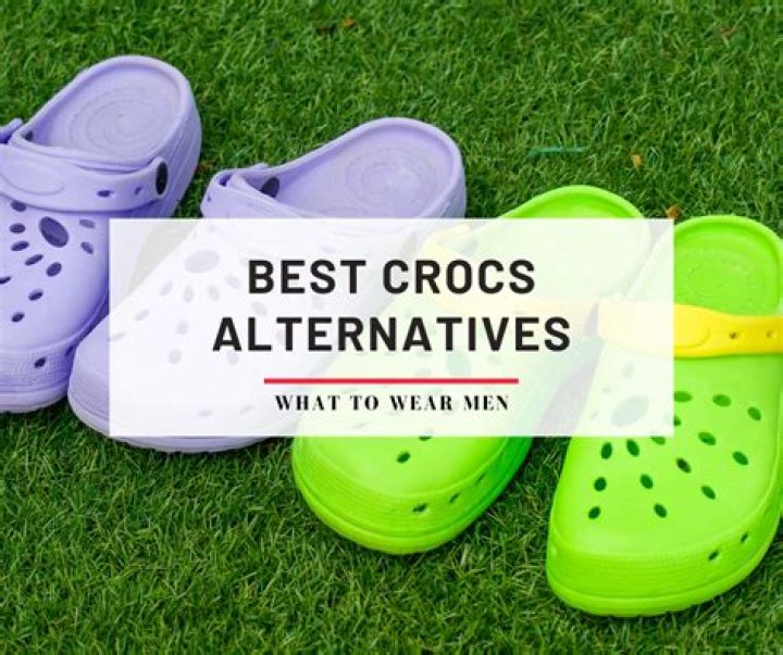 10 Best Crocs Alternatives For Men – Unique & Affordable For 2024