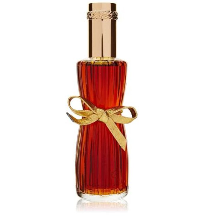 11 Best Perfumes for Older Women That Embody Sophistication