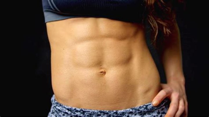 13 Hot Women With Sexy Abs