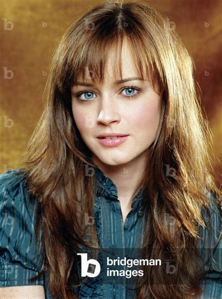 18 Years Ago, Rory Gilmore Debuted Blunt Bangs