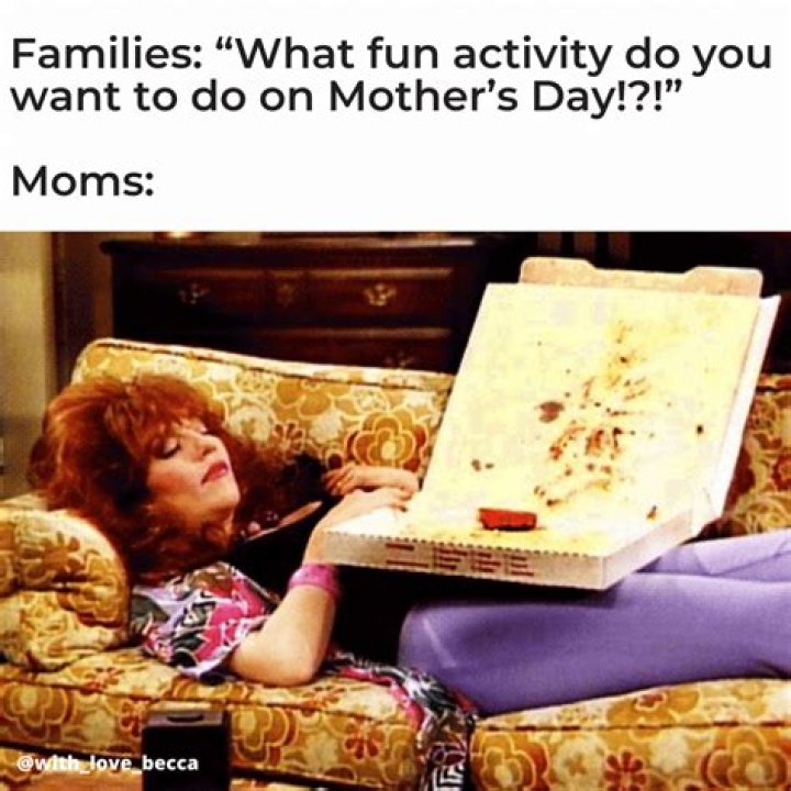 23 hilarious Mother's Day memes to share with your mom this year
