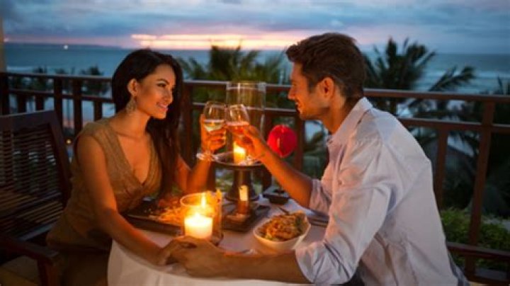 25 Ways to Ask a Guy out on a Perfect Date
