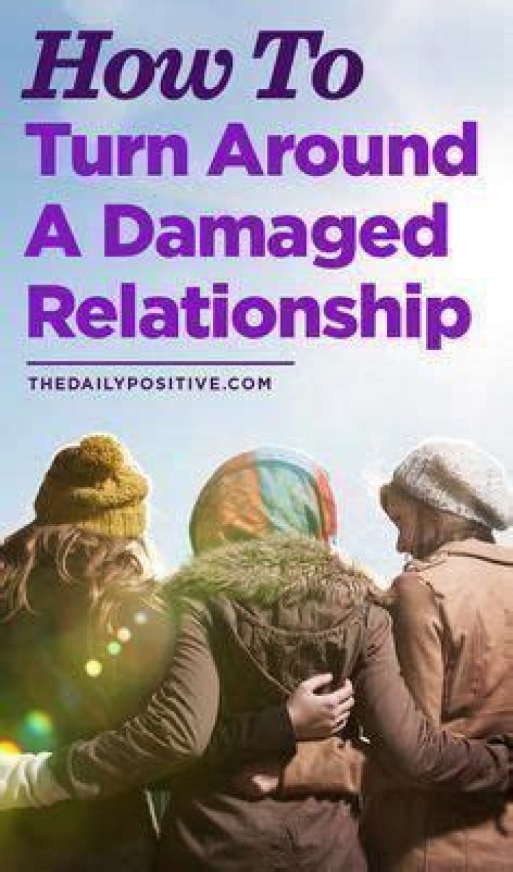 27 Relationship Behaviors That Might Mean You Have Low Self-Esteem