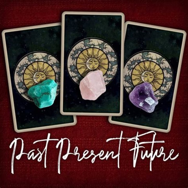 3-Card Tarot Layouts (Past, Present, Future Tarot)