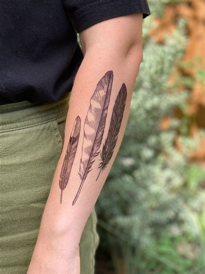 35 Of The Best Feather Tattoos For Men in 2024