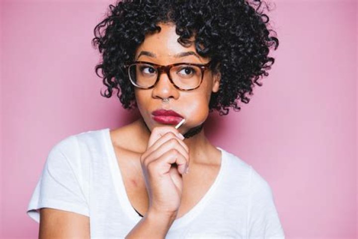 5 Reasons Why You Should Masturbate Before Work Every Morning, Because Getting Off Can Be Your New Beauty Routine