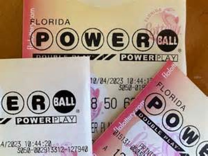 $50K Powerball winner sold in Clinton