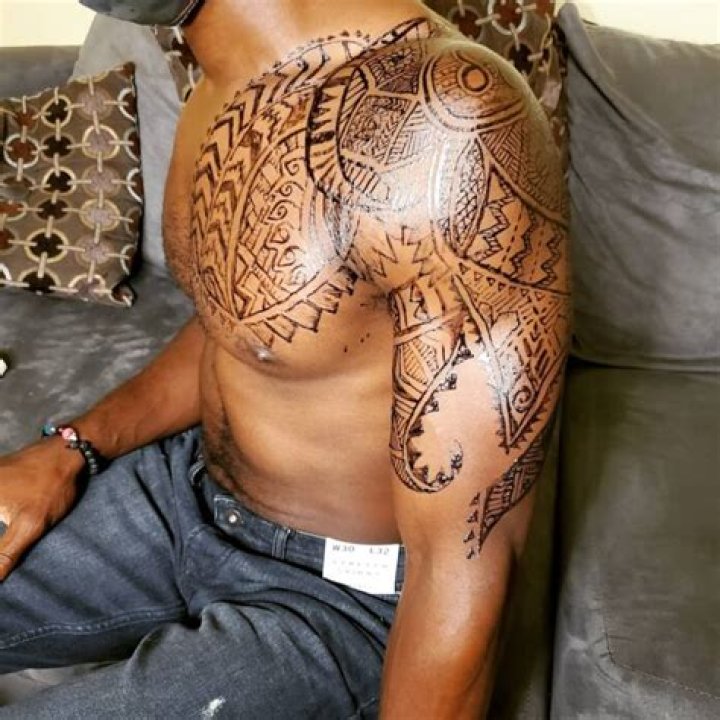 9 Best Temporary Tattoos – Long Lasting Options for 2024