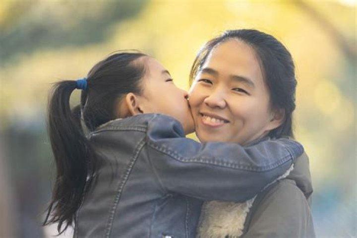 9 Ways Your Relationship With Your Mother Changes As You Age