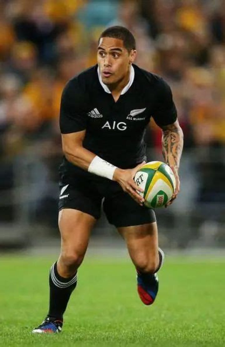 Aaron Smith Poids: La Force du Rugbyman Néo-Zélandais, Son Nouveau Chapitre au Japon et Son Impact Significatif sur le Rugby International en 2023