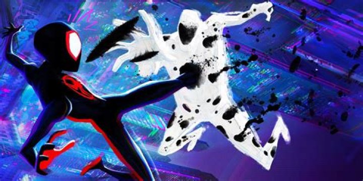 Across The Spider-Verse's Penguin Has Spider-Gwen Fans Looking Twice