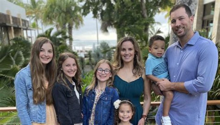 Adam Wainwright And Wife Jenny Curry Have Five Kids
