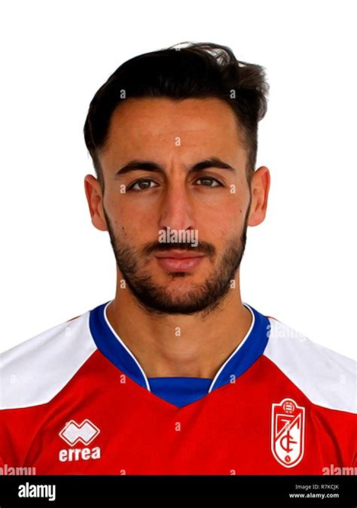 Adrián Castellano - Player profile 23/24