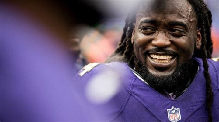 Alex Collins Cause of Death Linked To Accident And Obituary