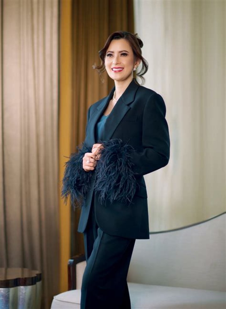Alexandra Askandar Net Worth (2024) | wallmine