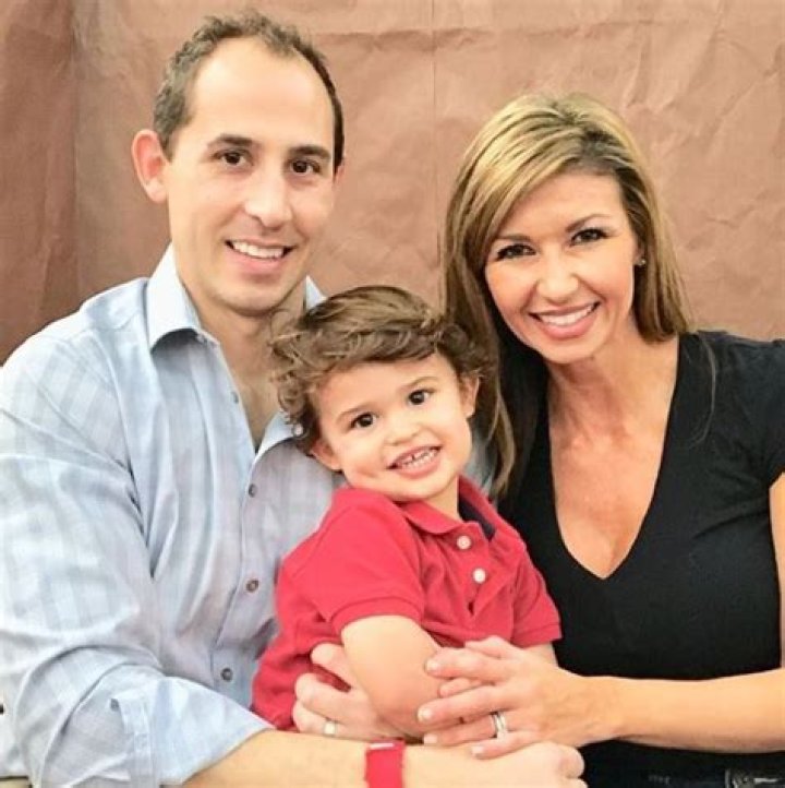 Alexis Frazier (Traffic Reporter) Bio, Wiki, Family, Husband, Married, WPLG Local 10, Salary, Net Worth