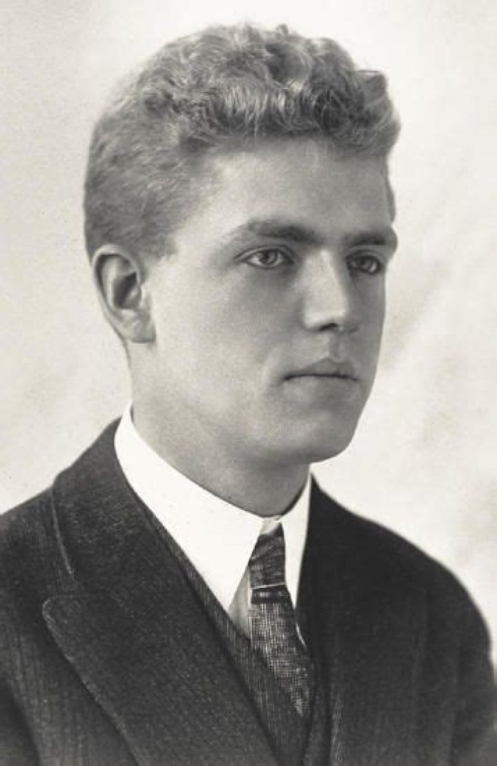 Alfred Kinsey - Journalist, Biologist, Anthropologist, Zoologist, Educator