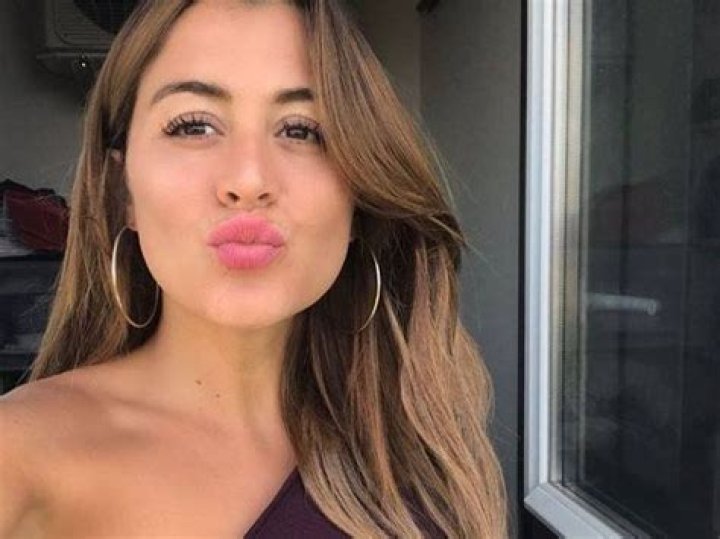 Anaïs Camizuli Chirurgie: La Star de Télé-Réalité Parle de Son Expérience et Assure sesFans!