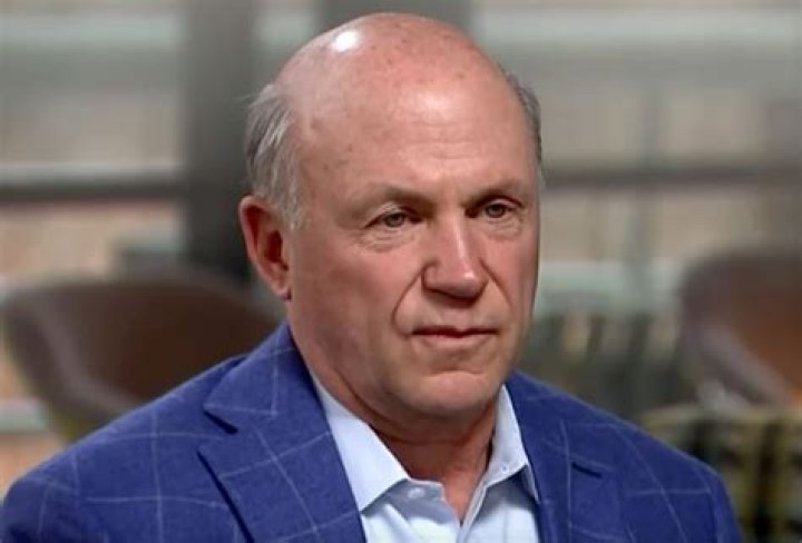 
Andrew T Huggins
Net Worth
