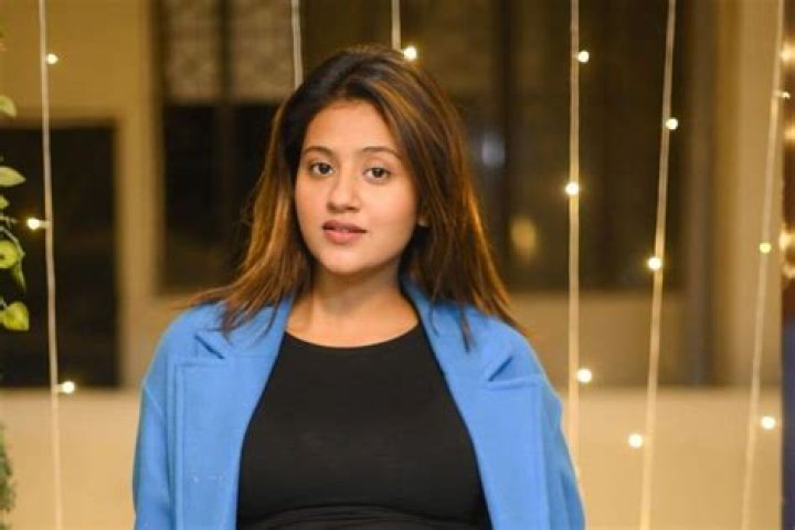 Anjali Arora Video: The Rising Star Of Social Media