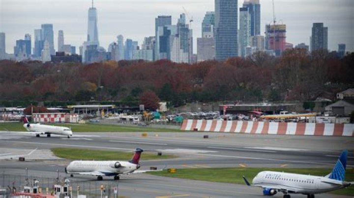 AP-NORC Poll: Most Americans say air travel is safe despite recent scares