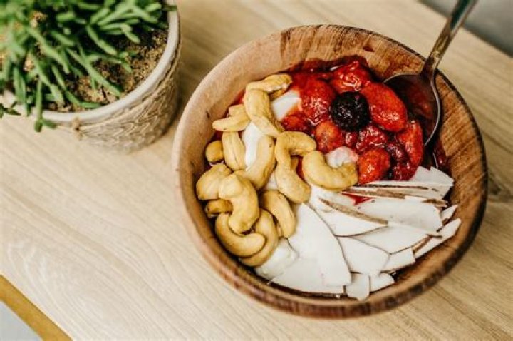 Are Cashews Good or Bad Your Health? The Nutty Truth | Signos