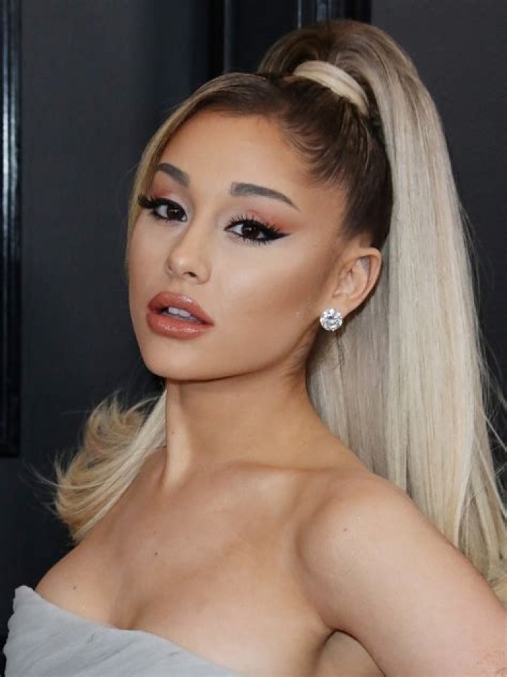 Ariana Grande Bio (Wiki)