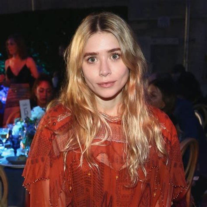Ashley Olsen - Age, Sister & Movies