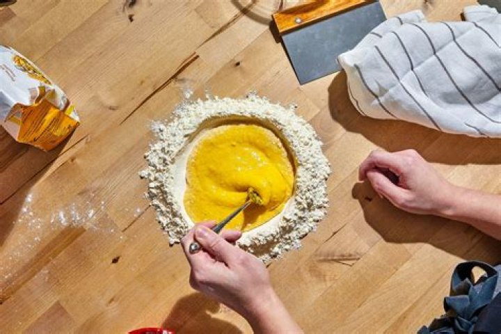 Aziz Ansari Knows How To Make Pasta IRL, In Case Any 'Master Of None' Fans Were Concerned