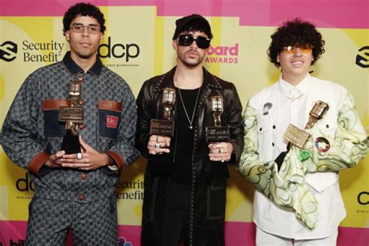 Bad Bunny Parents, Sibiling, Age, Biography, Girlfriend, Height, Net Worth