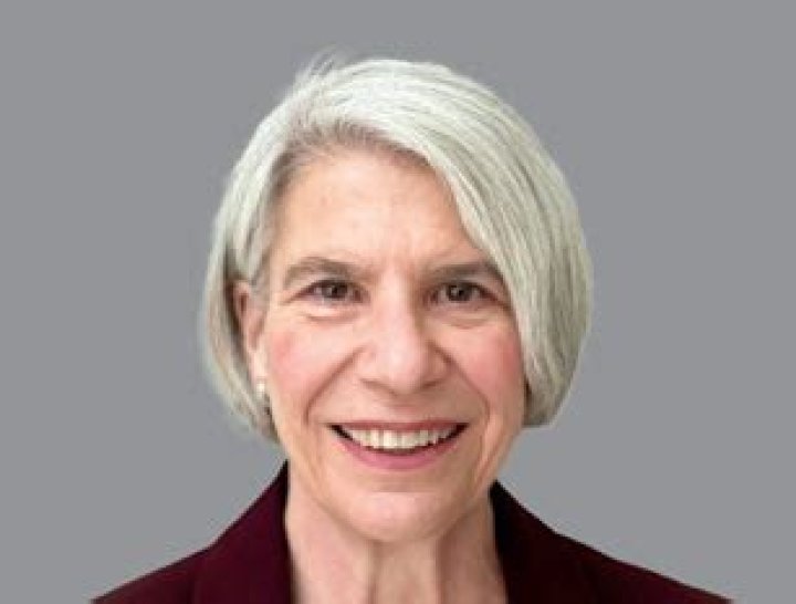 
Barbara Desoer
Net Worth
