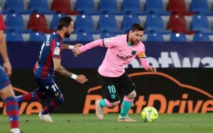 Barcelona 3-3 Levante: Barcelona lost a 2-0 lead
