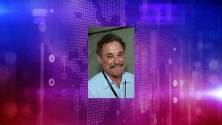 
Barry Siegel
Net Worth
