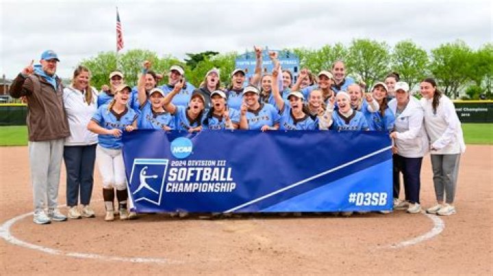 Bettendorf Softball winning big in suspended game against North