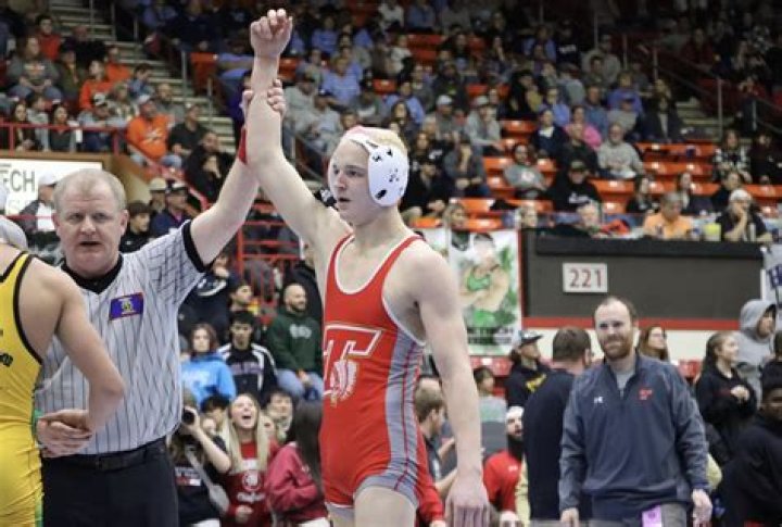 Bettendorf Wrestling tops Assumption 47-23