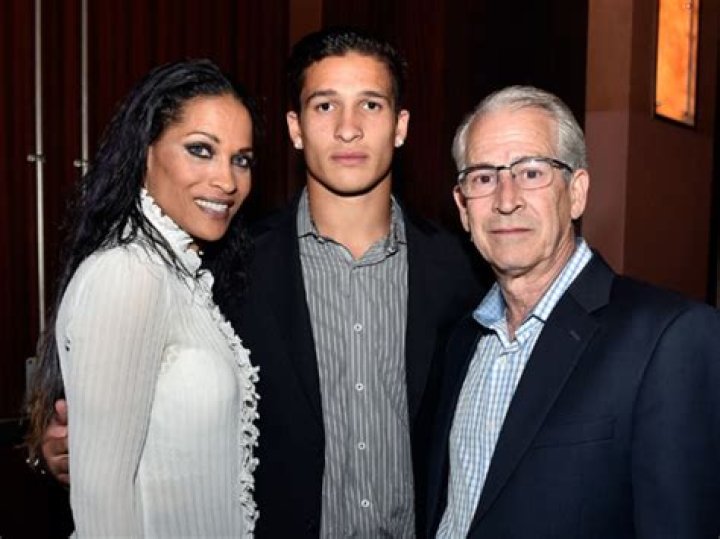 Biaggio Ali Walsh Parents, Grandfather, Ethnicity, Nationality, Religion, Age, Height, Weight, Net Worth, And Wikipedia