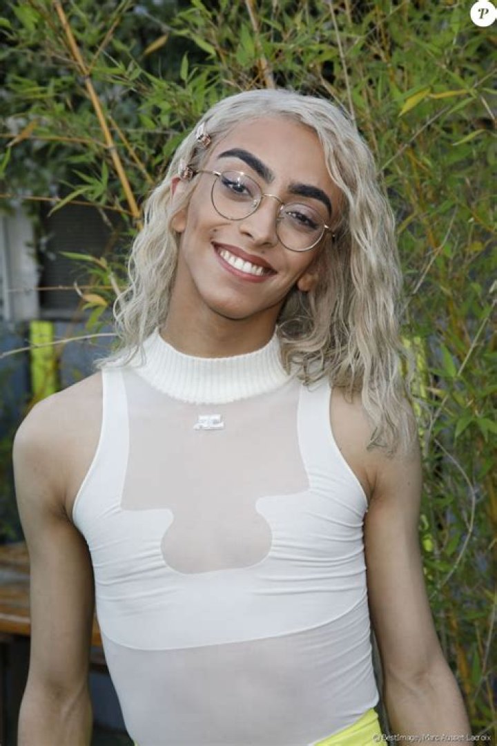 bilal hassani taille