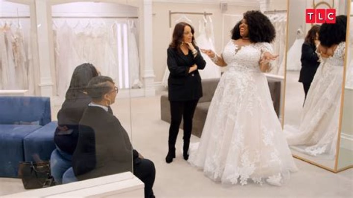 Black gown meltdown and matching doggie dress: It’s Say Yes to the Dress Season 16!