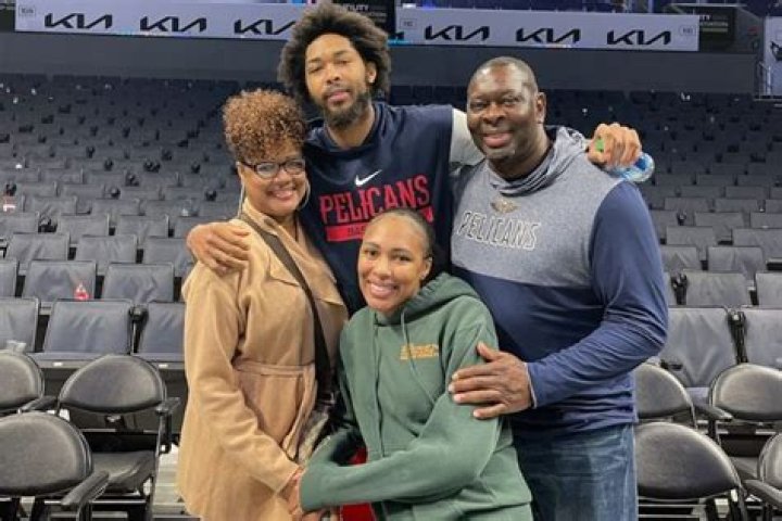 Brandon Ingram Parents Joann & Donald Ingram- Brother & Sister