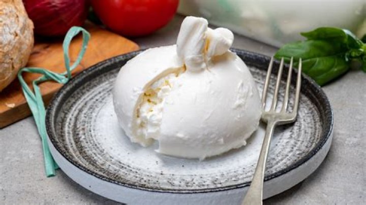 Can I use fontina instead of mozzarella?