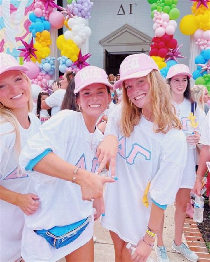 Can Sororities Really Not Throw Parties? 'Neighbors 2' Reveals A Disturbing Truth