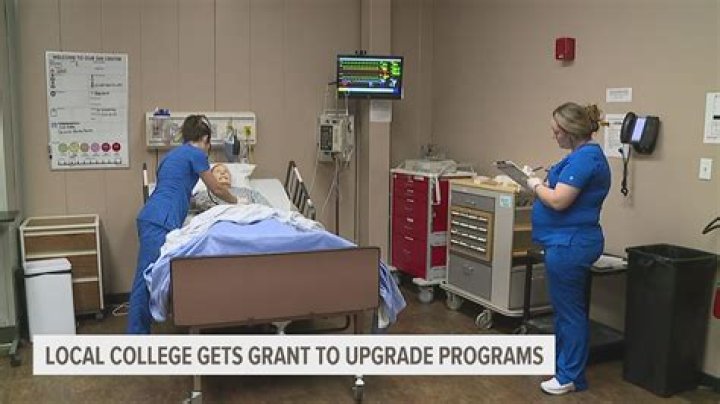 Carl Sandburg College receives grant for nursing program