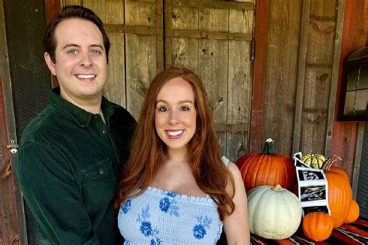 Caroline Brown (KPRC 2) Bio, Wiki, Age, Parents, Husband, Salary