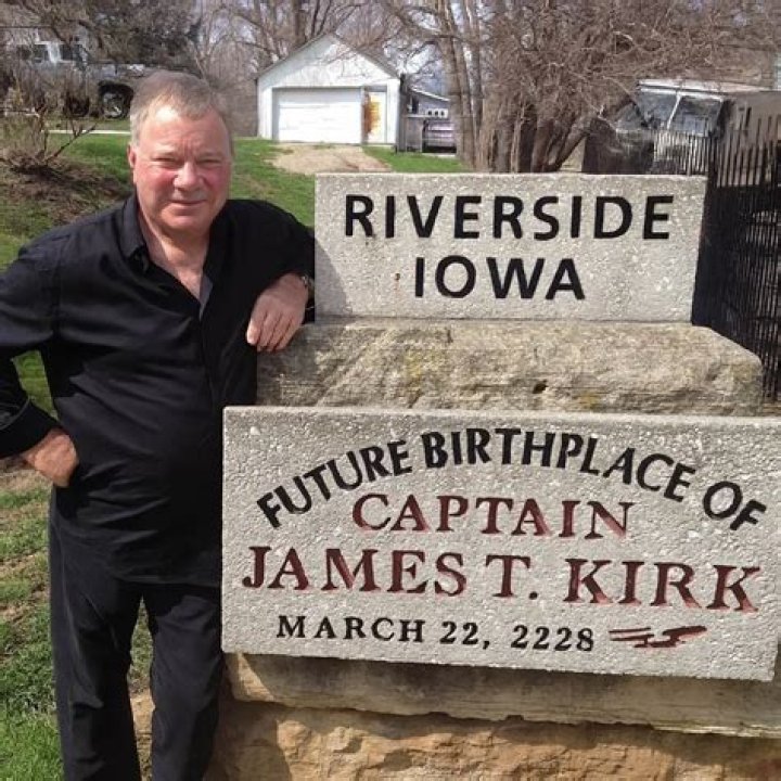 Celebrating Shatner’s blastoff from Captain Kirk’s Iowa birthplace