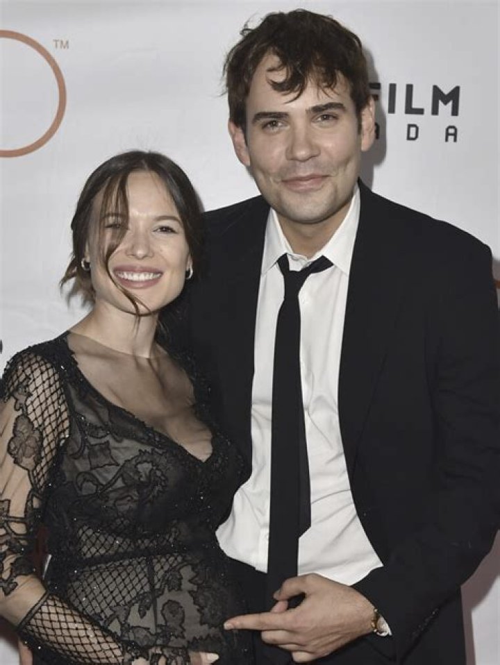 Celina Sinden's Wiki, Husband Rossif Sutherland, Pregnant