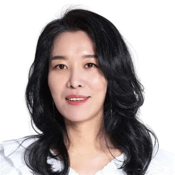 Cha Chung-Hwa Husband, Age, Wiki, Parents, Net Worth 2023
