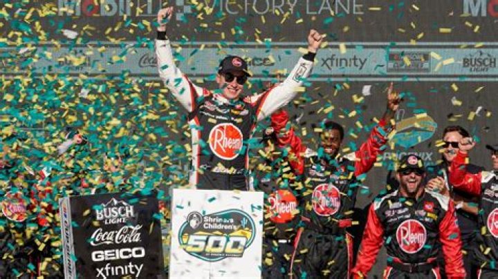 Christopher Bell pulls out emotional victory at Phoenix Raceway