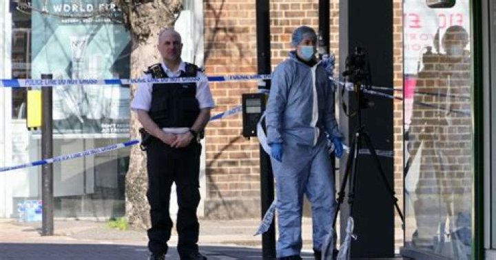Clapham stabbing: Two men knifed outside popular nightclub in 'homophobic attack' as urgent hunt for suspect begins