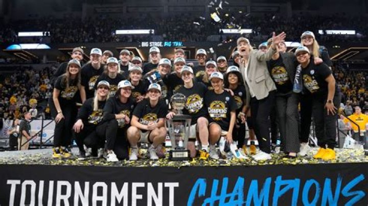 Clark sparks No. 3 Iowa’s comeback for Big Ten tourney title 3-peat in 94-89 OT win over Nebraska
